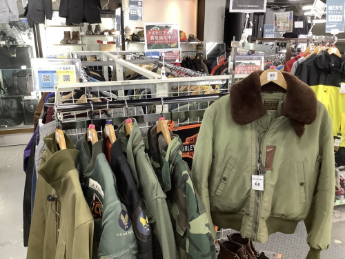 ジップジャケットのメンズアウター