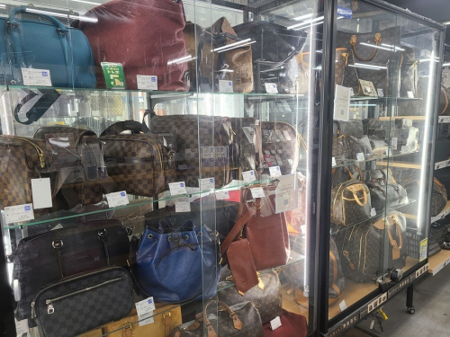 LOUIS VUITTONのリサイクルショップ