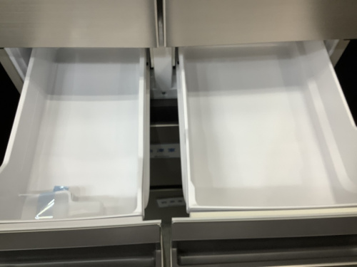 6ドア冷蔵庫のHITACHI（ヒタチ）