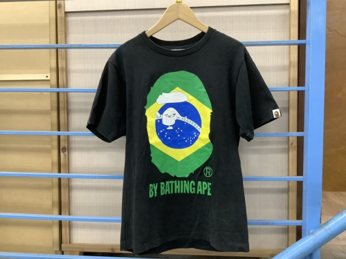 A BATHING APEのTシャツ