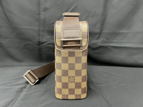 オラフのモノグラム　ショルダーバック