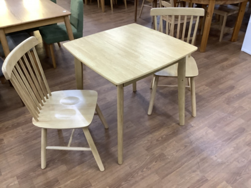 ダイニング3点セットのアーバン通商