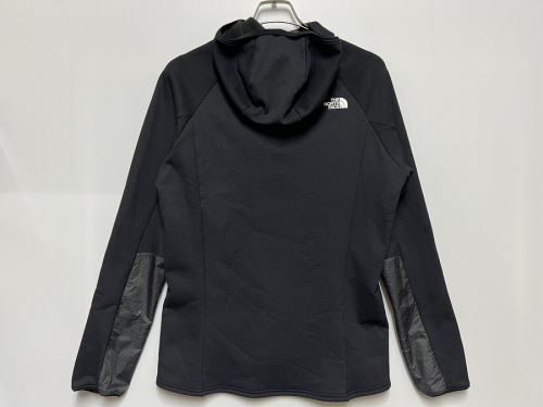 ナイロンジャケットのTHE NORTH FACE