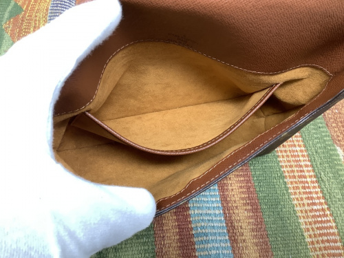 LOUIS VUITTON　モノグラムの中古　LOUIS VUITTON
