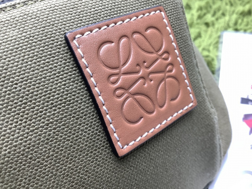 ロエベ ウエストバッグの中古 LOEWE