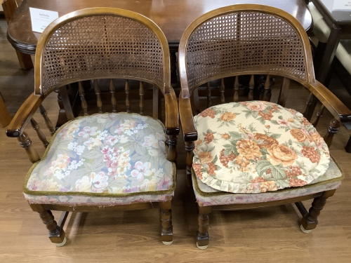 カリモク　のカリモク　ダイニング