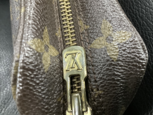 LOUIS VUITTOＮ　ポーチの浦和　LOUIS VUITTON　