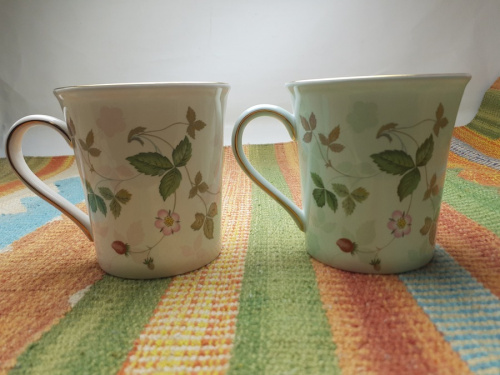 ペアマグカップ　WEDGWOOD　ワイルド　ストロベリーの埼玉　浦和　ペアマグカップ