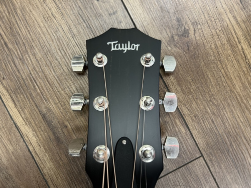 アコースティックギターのTaylor アコースティックギター