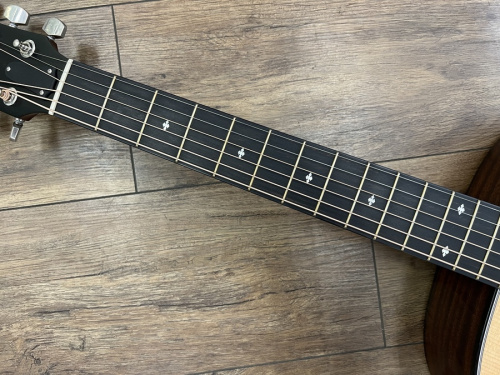 Taylor アコースティックギターのTaylor（テイラー）