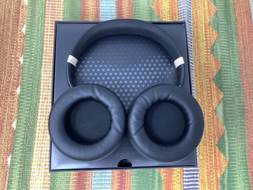 Y600の中古　ヘッドホン