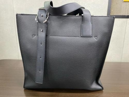 バッグのトートバッグ