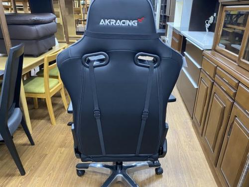 ゲーミングチェアのAKRACING
