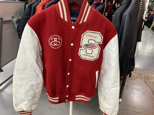 stussyのスタジャン