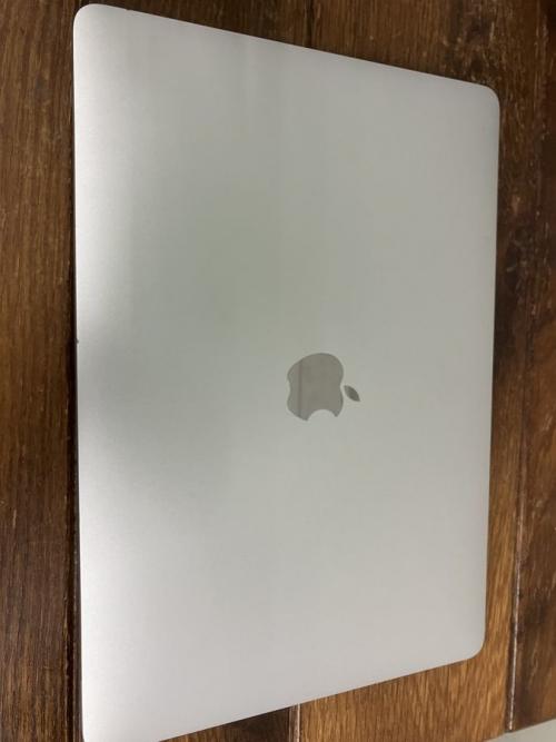 マックブックエアーのApple