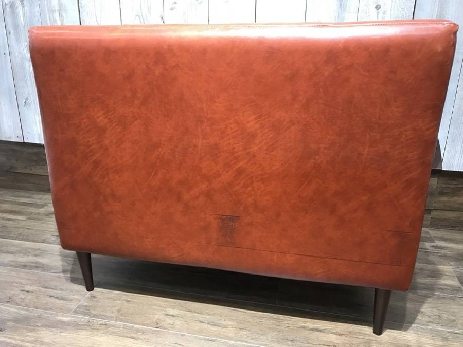 レトロデザイン。B-COMPANY(ビーカンパニー)の2人掛けソファをご紹介