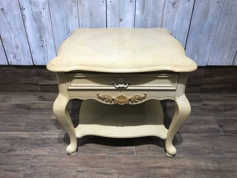 丁寧な職人の技術。STANLEY(スタンレー)のアンティーク家具をまとめて