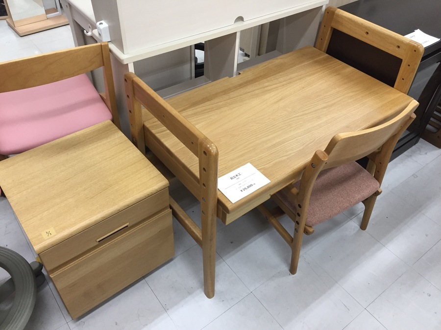 KOIZUMI(コイズミ)学習机 ODF-904WW・起立木工・上坂木材・飛騨 KOIZUMI(コイズミ)学習机 ODF-904WW・起立木工・上坂木材・飛騨