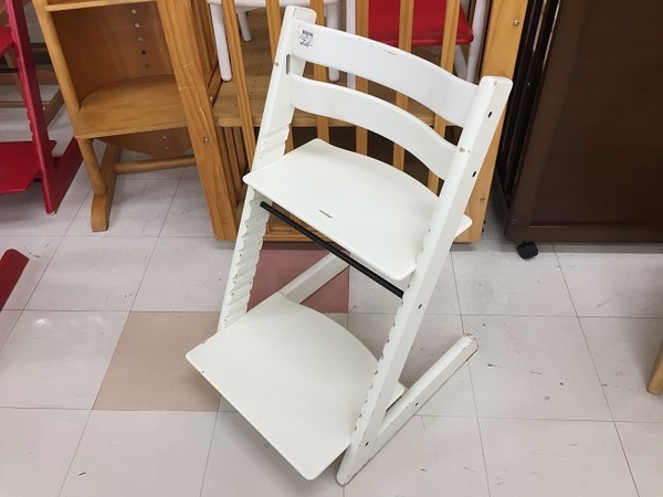 STOKKE(ストッケ)のベビーチェア TRIPP TRAPP(トリップトラップ