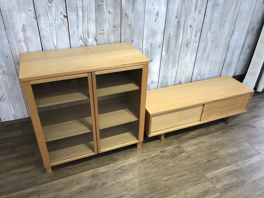 名古屋市内取りに来られる方に無印 AVボード/ AVラック オーク材 中古 無印良品】当店人気のキャビネット（ガラス扉）・オーク材AV