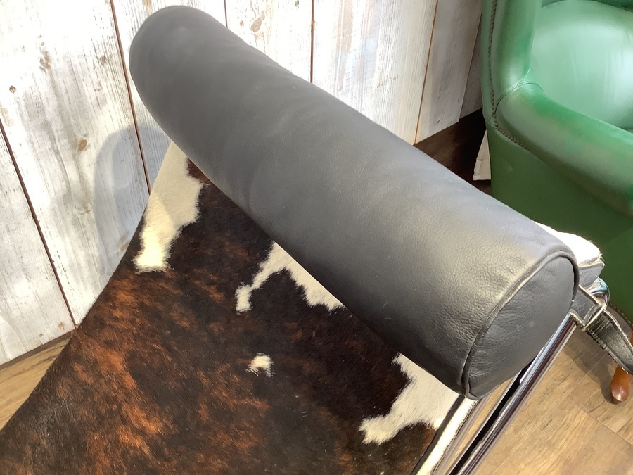 Cassina (カッシーナ)】ル・コルビジェデザインのシェーズ Cassina (カッシーナ)】ル・コルビジェデザインのシェーズ