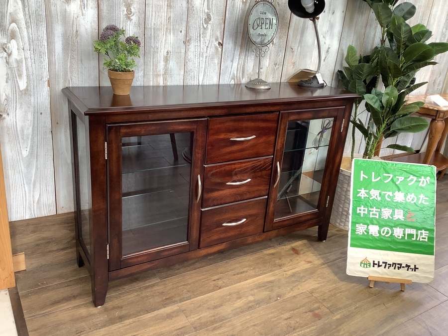 ヴィンテージデザイン】雰囲気のあるサイドボードが入荷しました