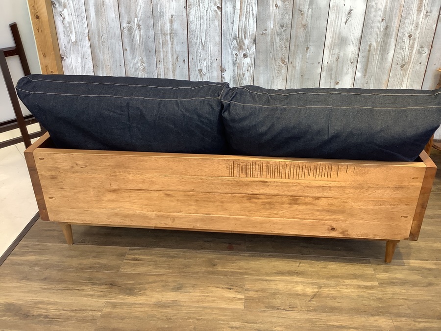 KLUB14】インダストリアルデザインのデニム2Pソファーが入荷しました