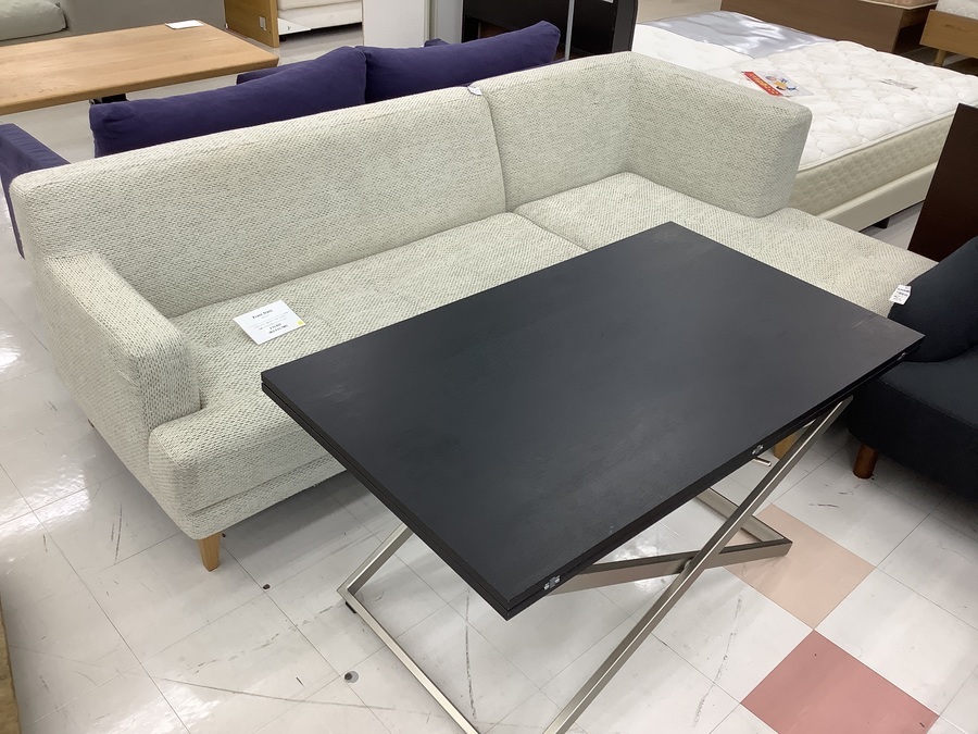 BoConcept(ボーコンセプト)】天板が大きくなる!?マルチな BoConcept(ボーコンセプト)】天板が大きくなる!?マルチな