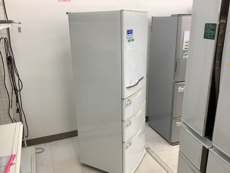 おすすめ品】AQUA (アクア) 4ドア冷蔵庫 379 AQR-361A 2012年製 355L