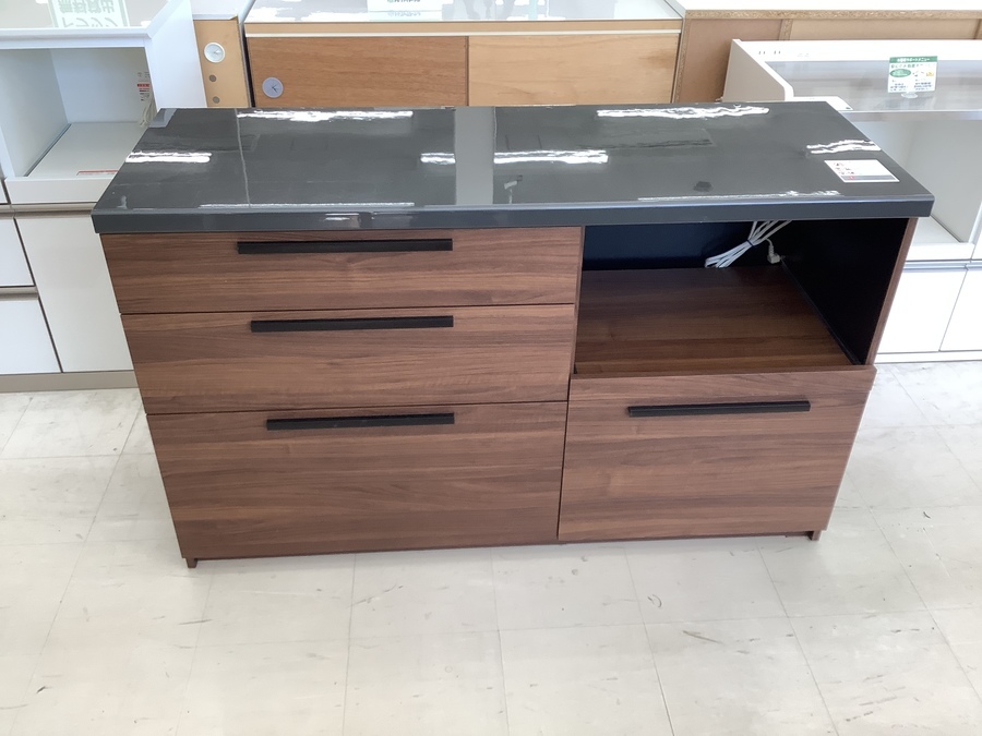 スマホで購入】Pamouna (パモウナ) キッチンカウンター が入荷しました