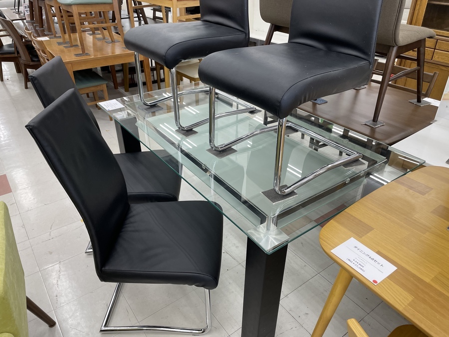 B-COMPANY　ビーカンパニー　ダイニング3点セット　【トレファク　川越店】 新入荷！ B-COMPANY(ビーカンパニー) ベンチダイニングセット 入荷しま