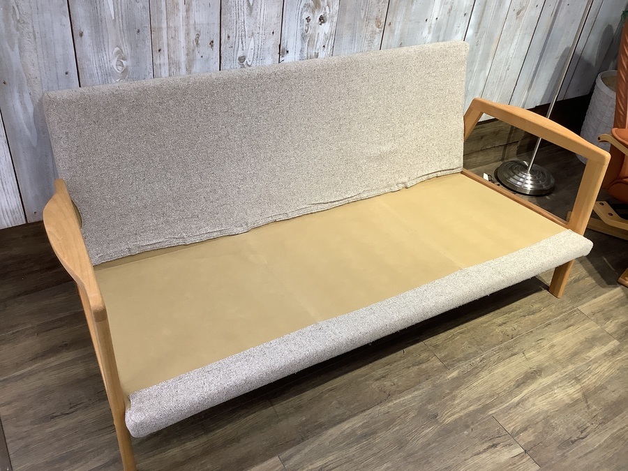 MOMO natural（モモナチュラル）】モモナチュラルで唯一の木製アーム