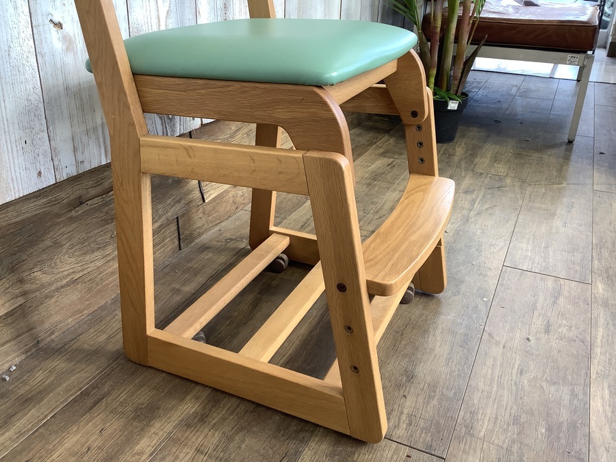 浜本工芸】しっかりとした安定感のある学習椅子(DSC-5104G)が 浜本工芸】しっかりとした安定感のある学習椅子(DSC-5104G)が