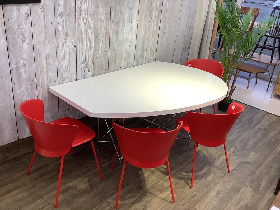 Calligaris カリガリス チェアP4655 ホワイト BAHIA Calligaris カリガリス チェアP4655 ホワイト BAHIA