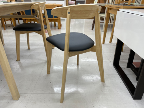 【IKEA】HANSORA ハンソーラ　ダイニングチェア IKEA(イケア)のダイニングセット HANSOLA(ハンソーラ) VOXLOV