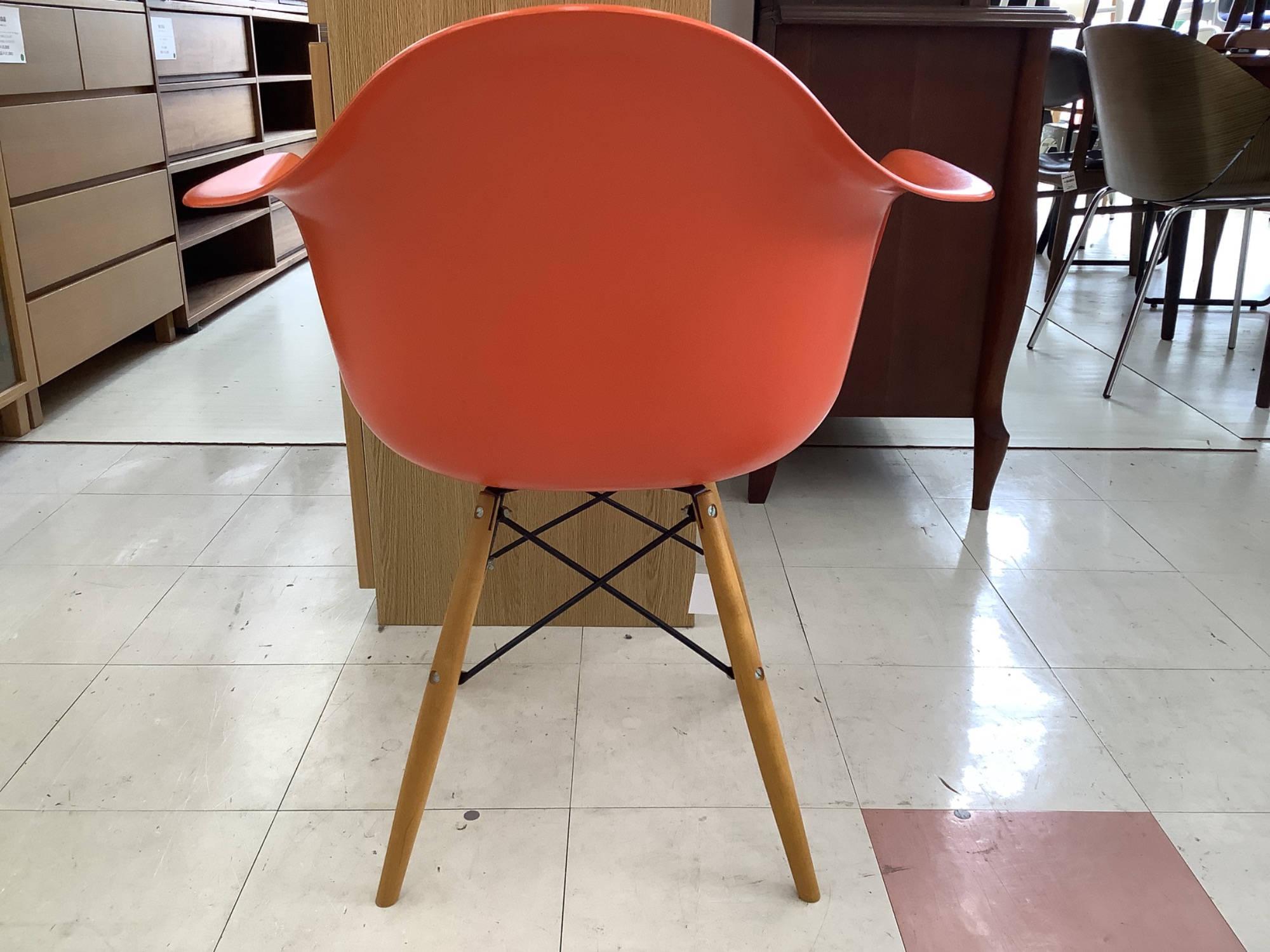 オンラインストア掲載中！ MODERNICA(モダニカ) アームシェルチェアの