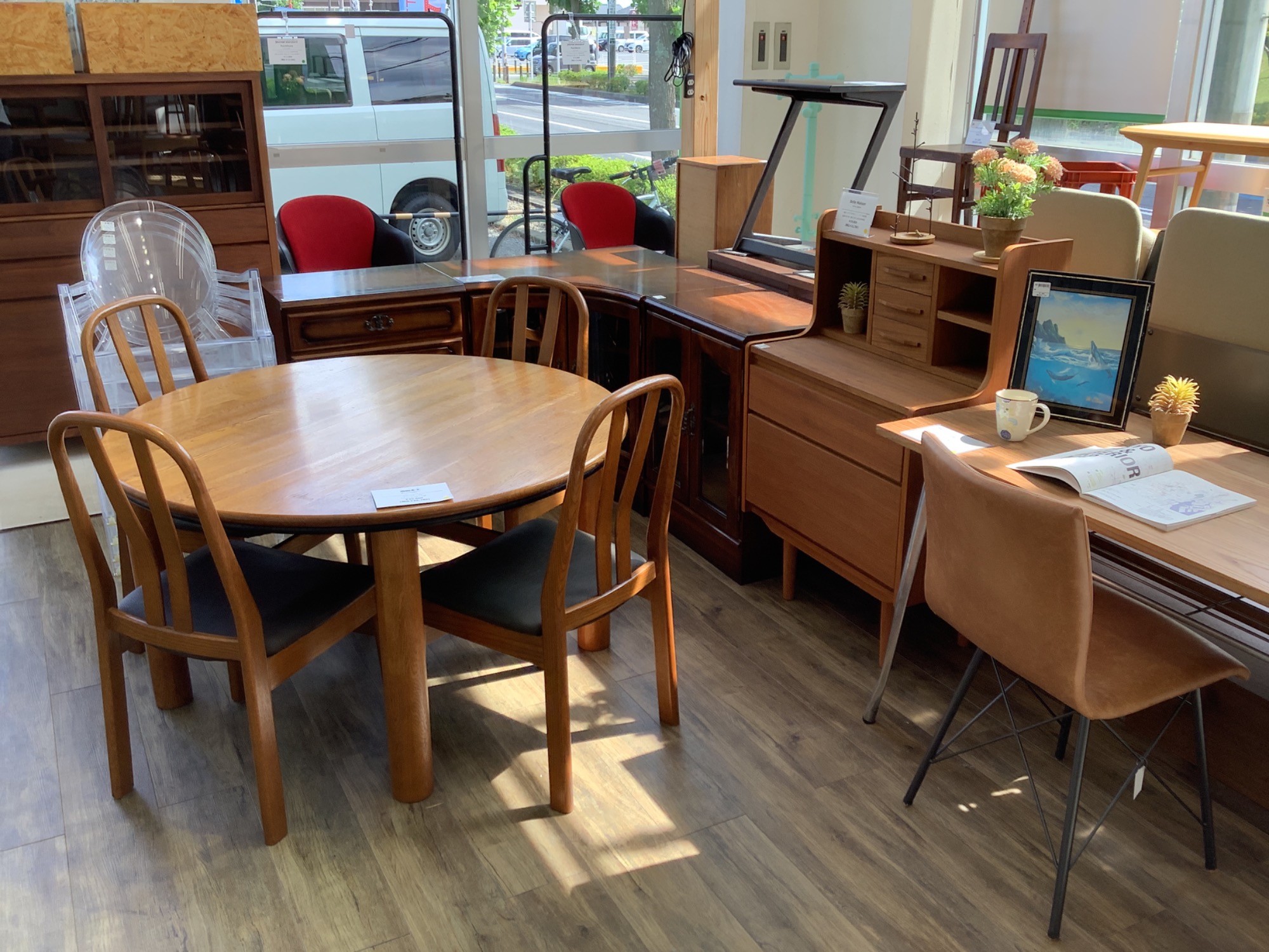 池田木工】ジャパンヴィンテージのラウンドタイプのダイニング5点