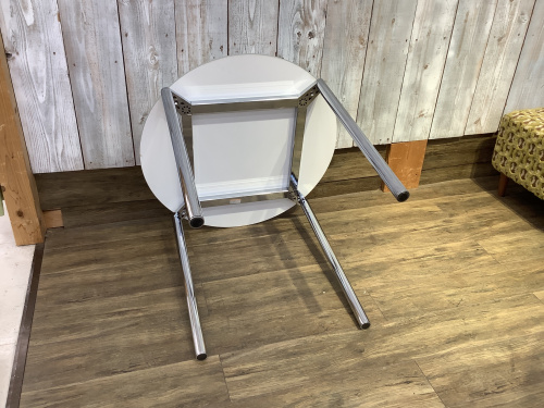 Fritz Hansen（フリッツハンセン）】デンマーク製のコンパクトなカフェ