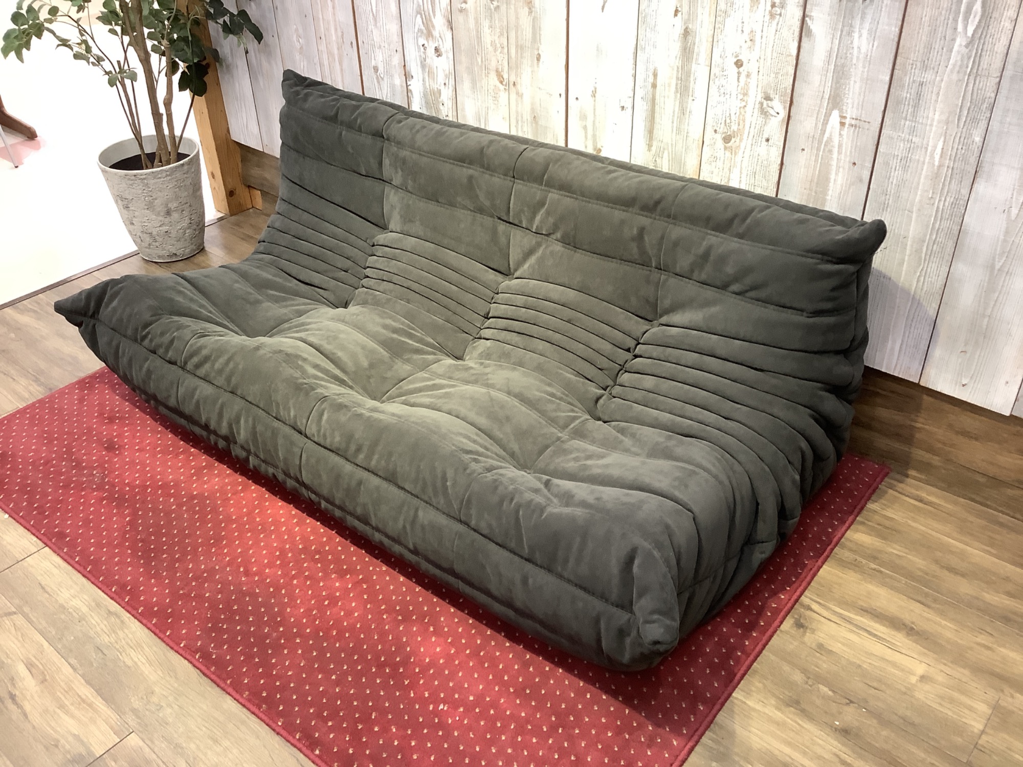 スマホで購入】ligne roset (リーンロゼ) ソファー ブラック ゼトーゴ 