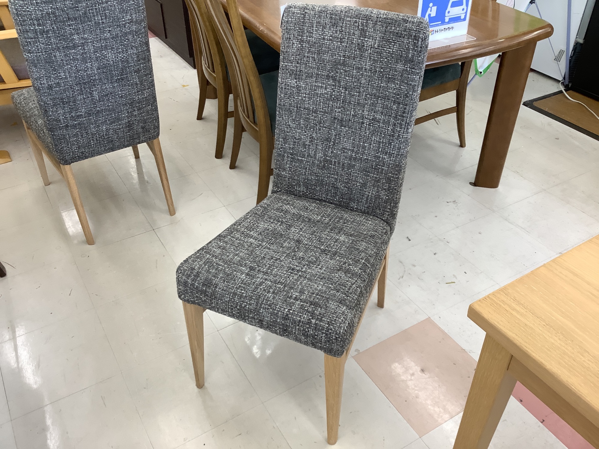 【トレファク名古屋徳重】シギヤマ家具のダイニング5点セットのご紹介！ シギヤマ家具のダイニング5点セット【TE-EKE】を買取入荷しました