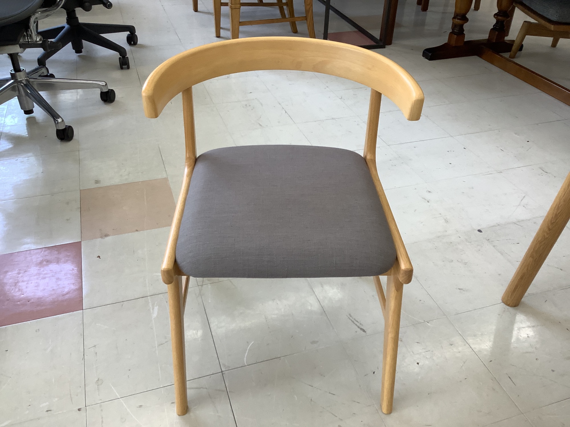 新入荷情報】unico(ウニコ)SOLK(ソルク)シリーズのダイニング