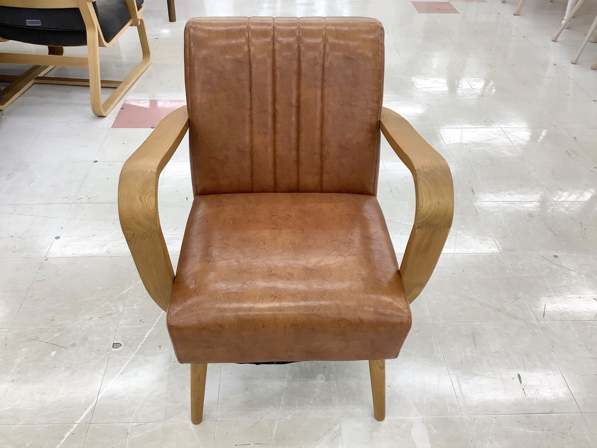 クラッシュゲート ノットアンティークス ベスパ チェア イージー ソファー b クラッシュゲート ノットアンティークス ベスパ チェア イージー