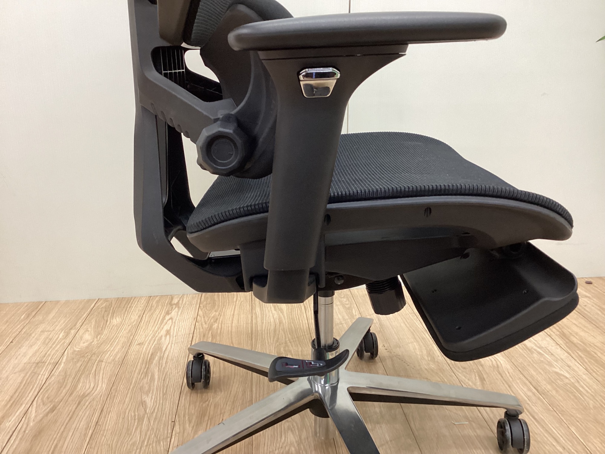 新入荷情報】East force(イーストフォース)のLUMBIRT(ランバート