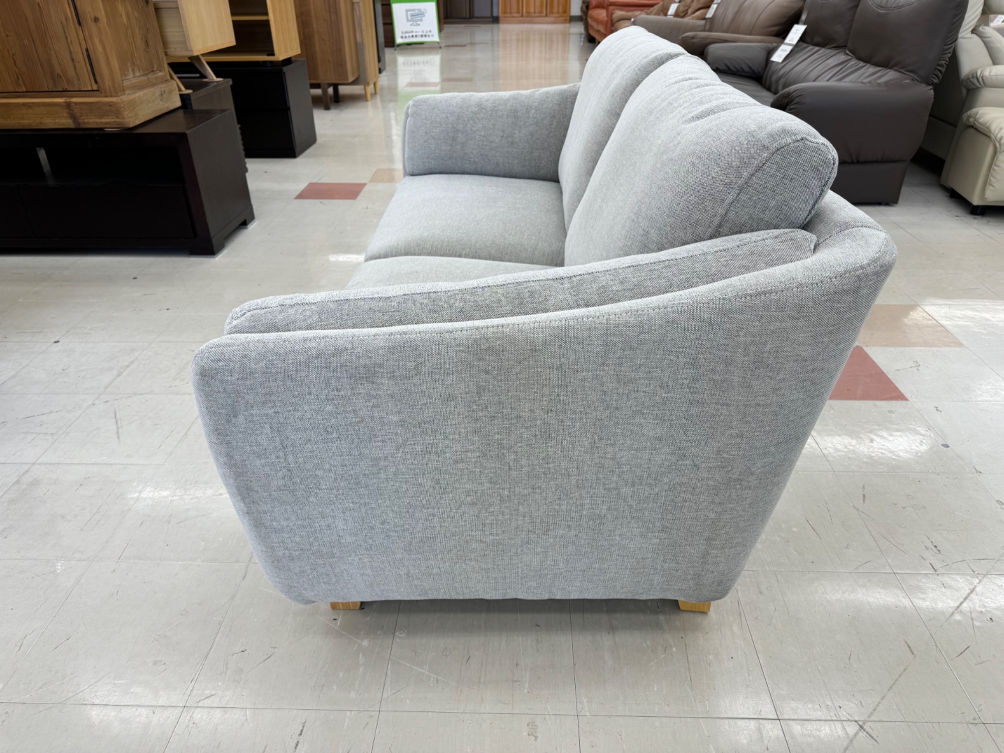 新入荷情報】桜屋工業の2人掛けソファー(LS-412)が入荷しました