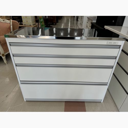 新入荷情報】ステンレス天板のキッチンカウンターが入荷しました！｜2025年01月18日｜リサイクルショップ トレファクマーケット（トレファク  ）千葉おゆみ野店 - 収納家具