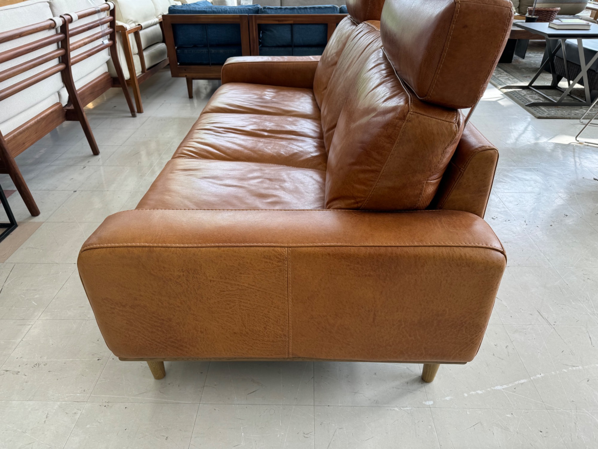 美品☆　unico　スアビ　ヘッドレスト unico ソファSUABI ヘッドレスト