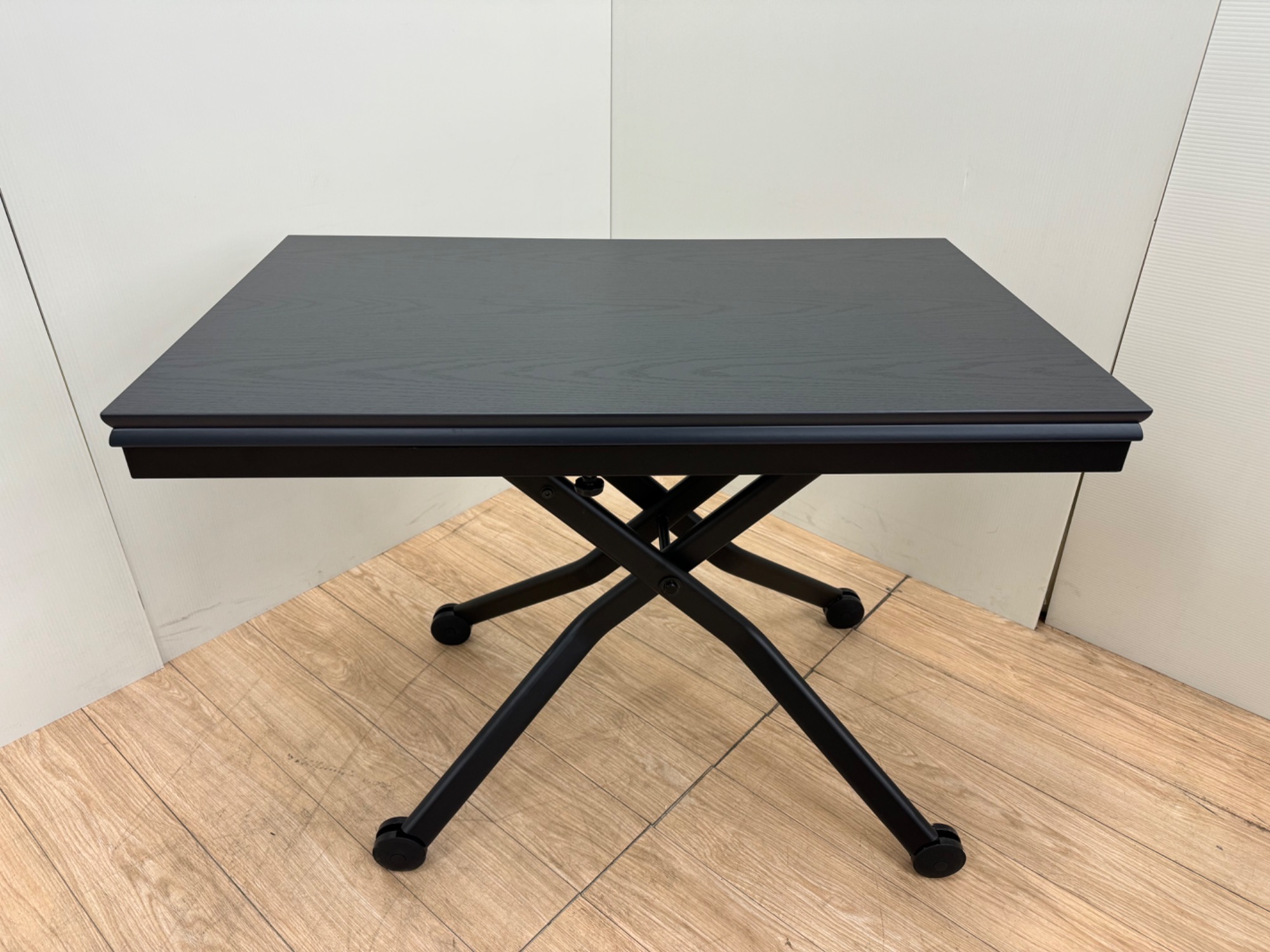 新入荷情報】高さも調整できて、伸長できるテーブルって本当なの 