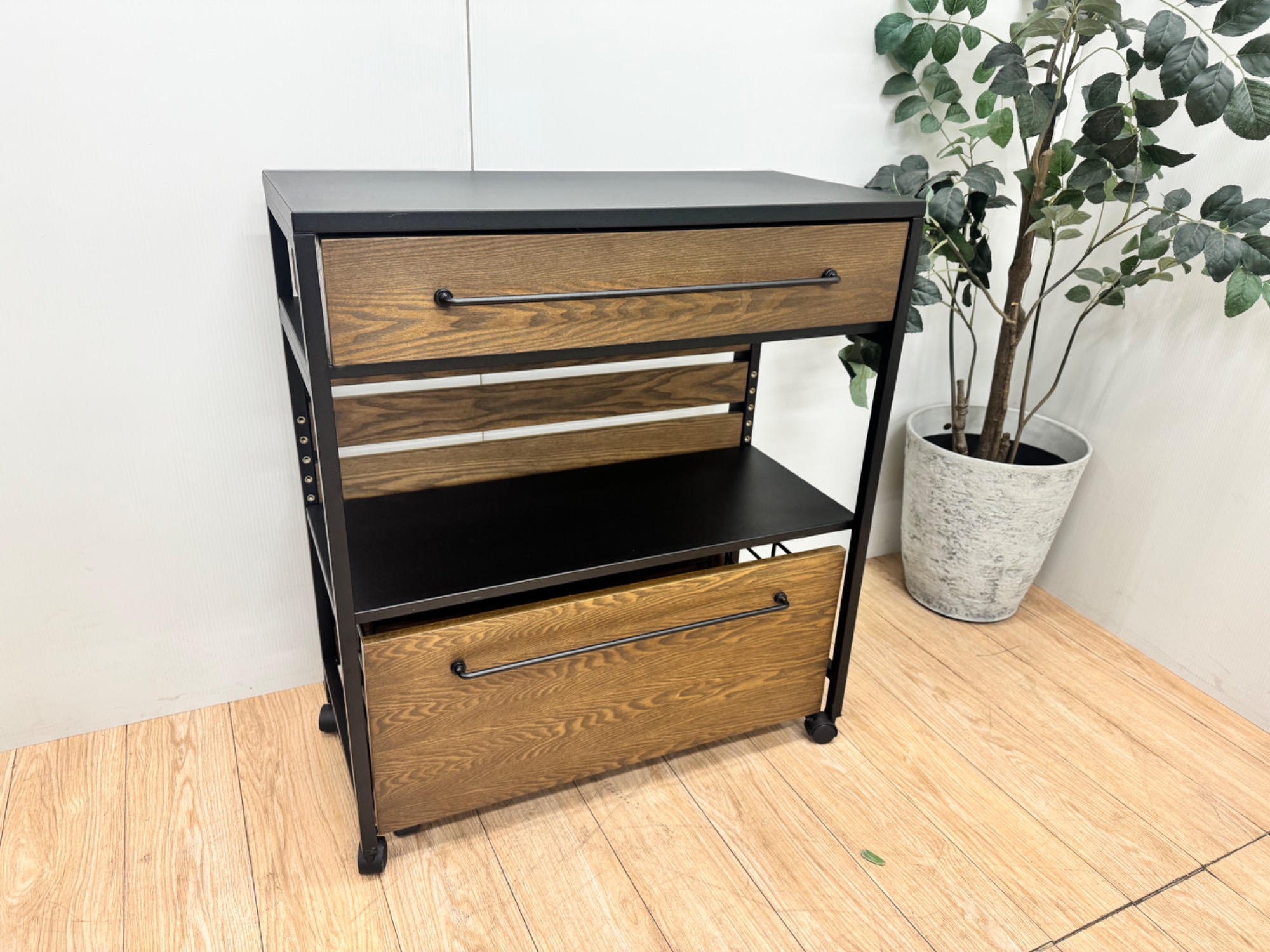 新入荷情報】おしゃれに収納できる！ LOWYA (ロウヤ)のキッチン