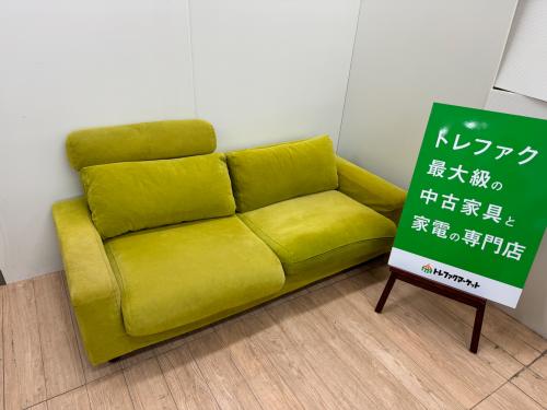 2人掛けソファー 布 黄緑【トレファク上福岡】 2人掛けソファー グリーン｜トレファクONLINE