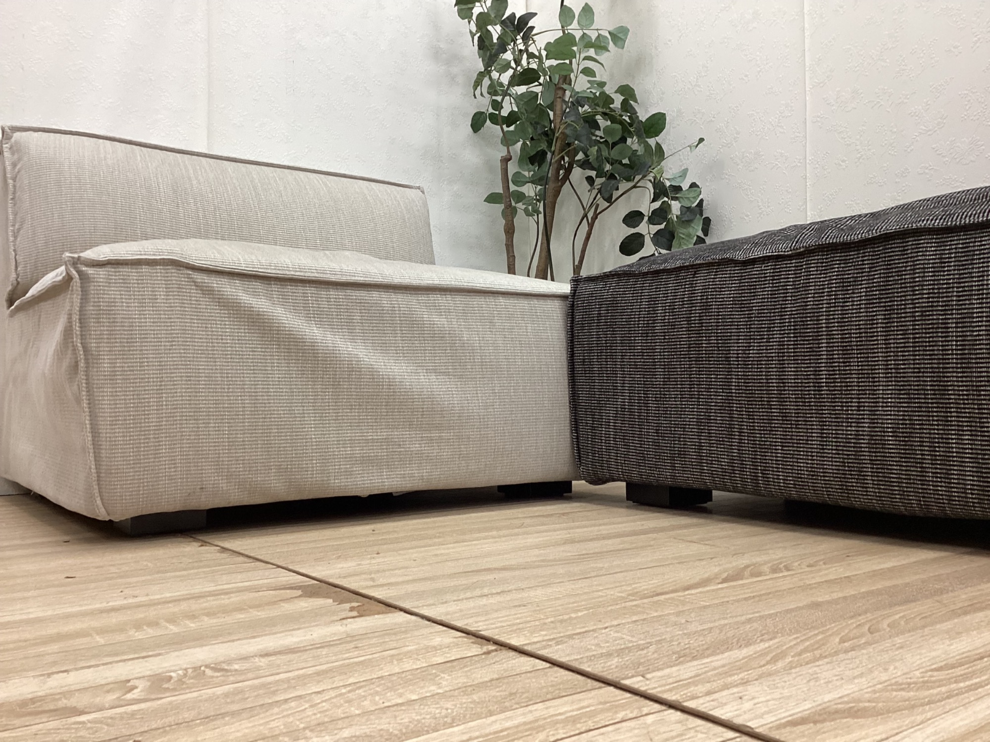 雷216 【美品】ACUTAS アクタス MITON オットマン MITON オットマン｜【公式】ACTUS online｜家具・インテリア